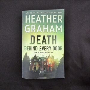 💥4 for $25💥 Death Behind Every Door by Heather Graham